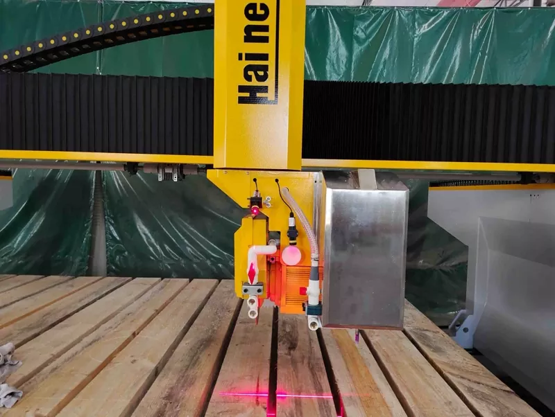 ເປັນຫຍັງ 4-Axis CNC Bridge Saw ເປັນຕົວປ່ຽນເກມສໍາລັບການປຸງແຕ່ງຫີນ